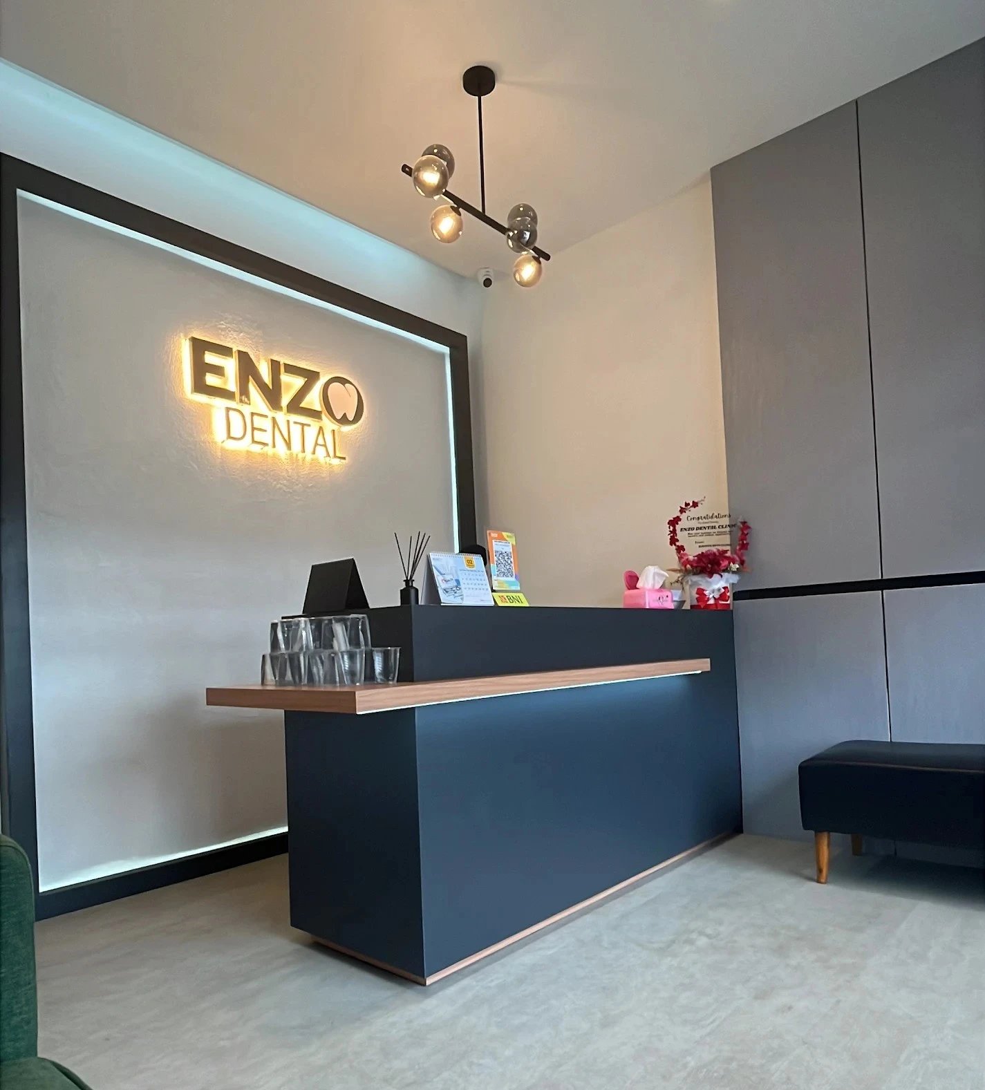 Klinik gigi Enzo Dental Palembang - interior modern dan nyaman